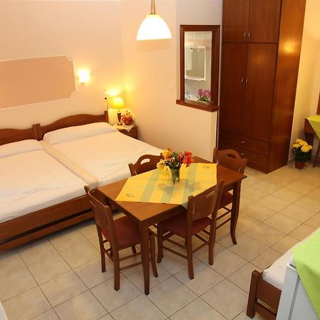 Vasiliki Apartments Platamonas Exterior photo