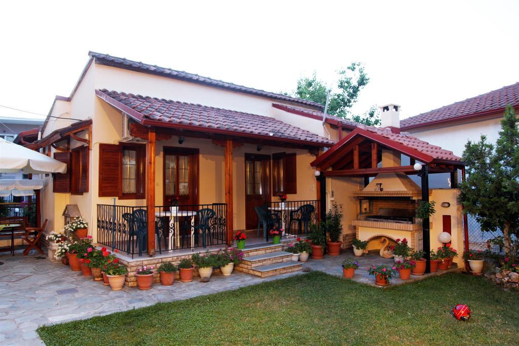 Vasiliki Apartments Platamonas Exterior photo