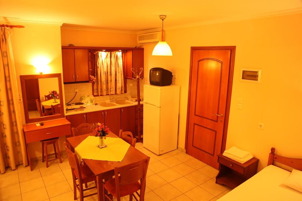 Vasiliki Apartments Platamonas Exterior photo