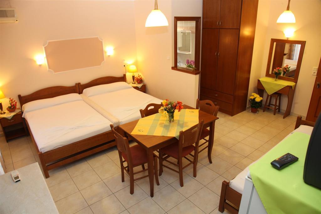 Vasiliki Apartments Platamonas Exterior photo